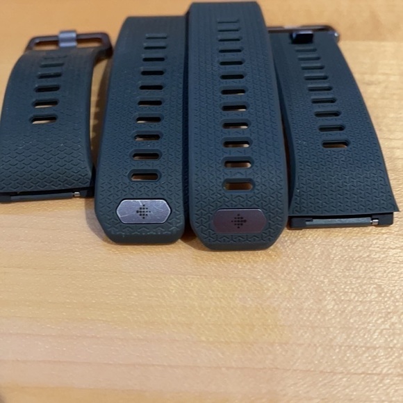 Fitbit smartwatch IONIC STRAPS /WRISTBANDS ONLY - Picture 4 of 4
